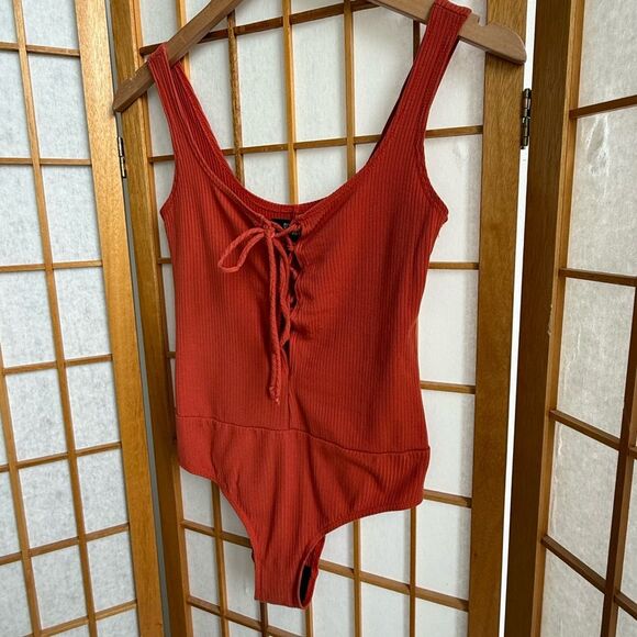 Reformation Selena Ribbed Lace Up Bodysuit in Scarlet | Small - Picture 1 of 8